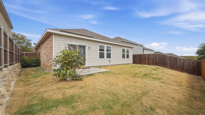 5401 Stone Meadow Lane, Fort Worth TX 76179 - Photo 9