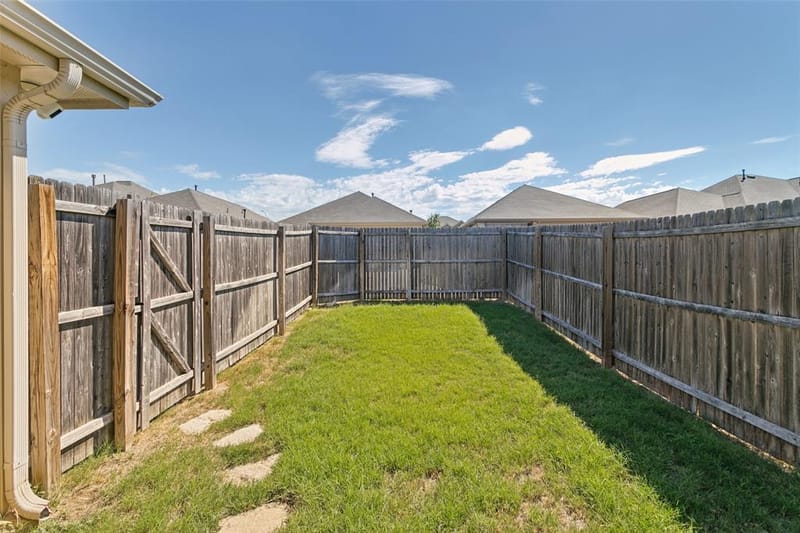 5809 Wake Robin Drive, Fort Worth TX 76123 - Photo 24