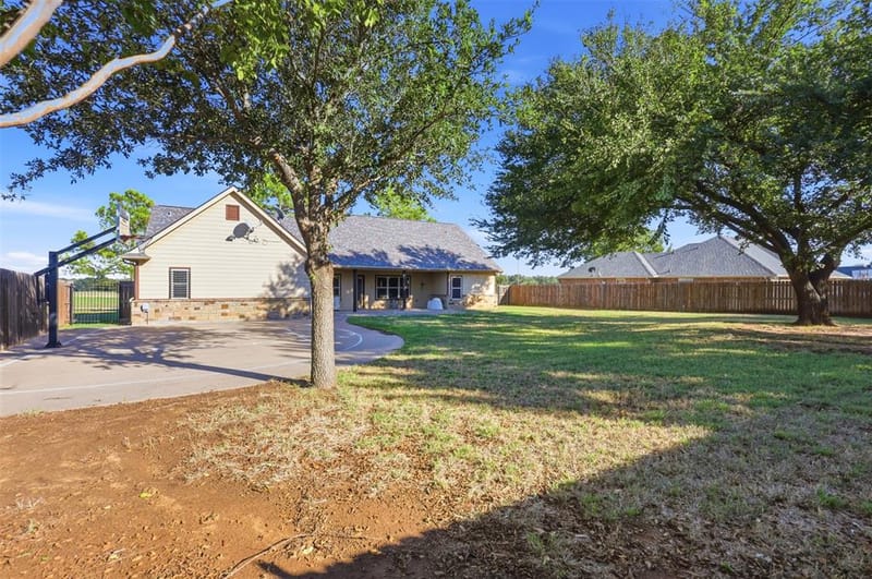 207 Dennis Road, Lipan TX 76462 - Photo 34