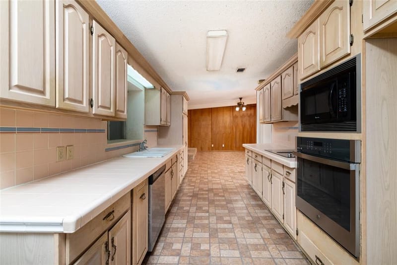 3804 Wharton Drive, Fort Worth TX 76133 - Photo 17