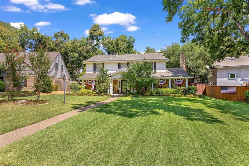 9908 Robin Hill Lane, Dallas TX 75238 - Photo 17