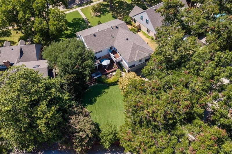 9908 Robin Hill Lane, Dallas TX 75238 - Photo 3