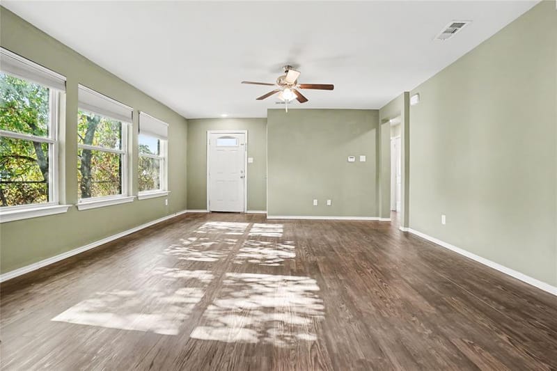 1634 E Missouri Avenue, Dallas TX 75216 - Photo 7