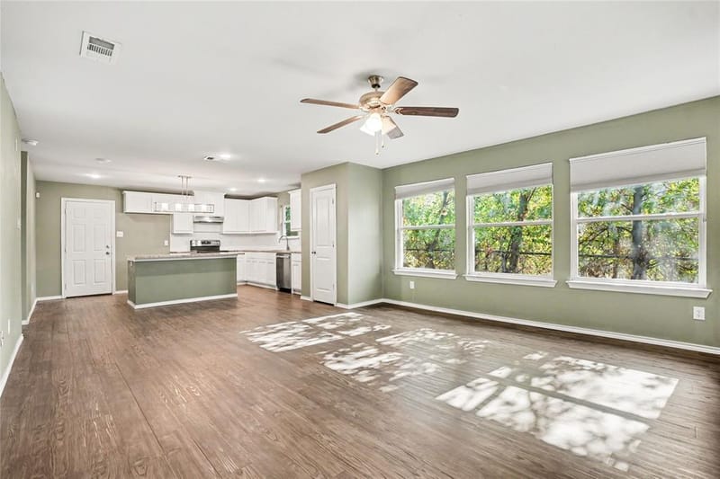 1634 E Missouri Avenue, Dallas TX 75216 - Photo 9