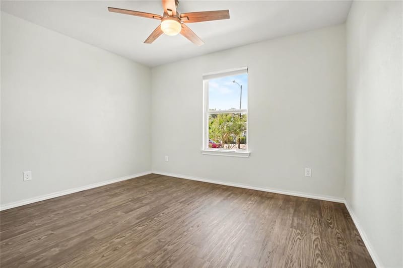 1634 E Missouri Avenue, Dallas TX 75216 - Photo 24