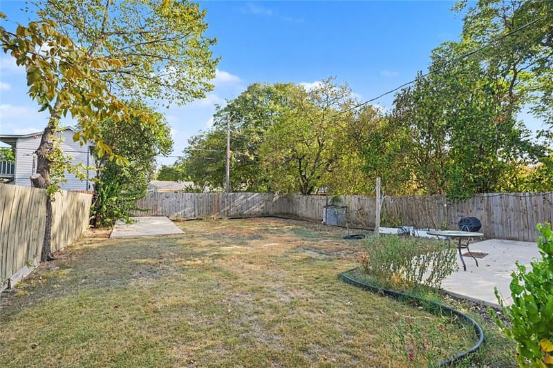 1634 E Missouri Avenue, Dallas TX 75216 - Photo 35