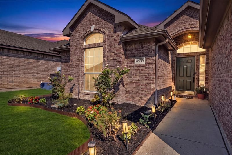 4533 Summerbrook Circle, Fort Worth TX 76137 - Photo 6