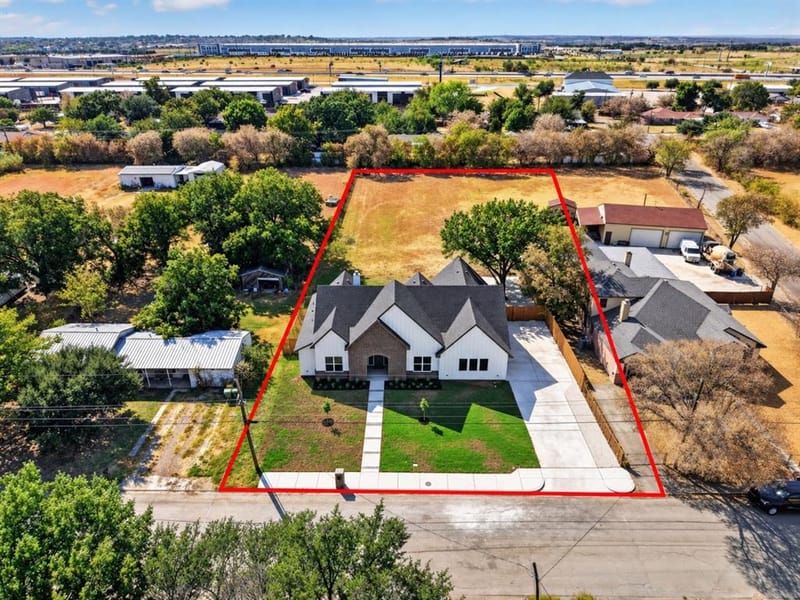 717 Easley Street, White Settlement TX 76108 - Photo 36