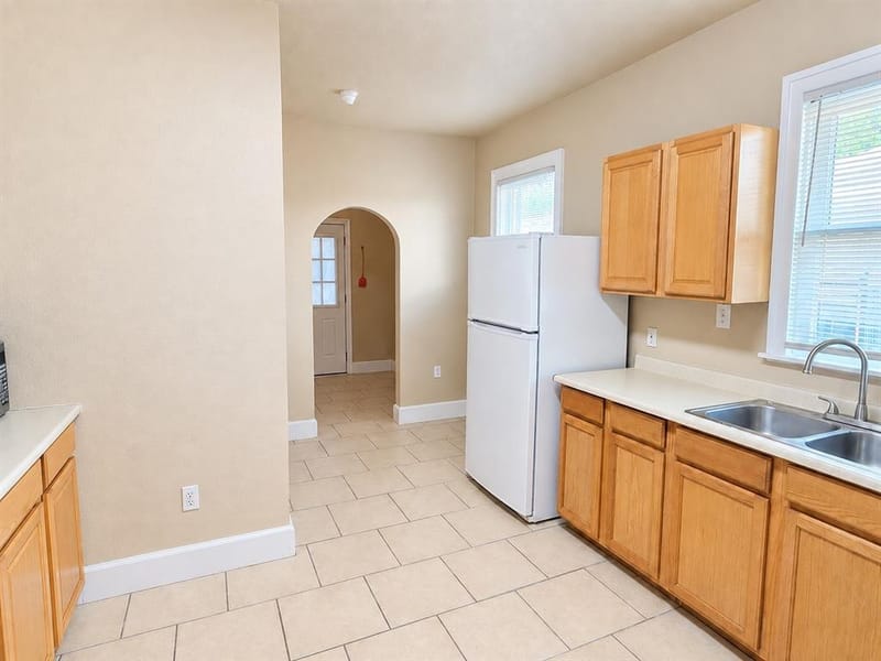 5107 Denton Drive, Dallas TX 75235 - Photo 19