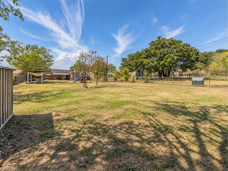 7008 Smithfield Road, North Richland Hills TX 76182 - Photo 27
