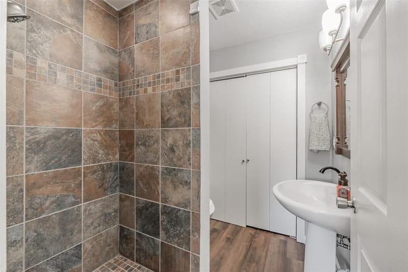 7008 Smithfield Road, North Richland Hills TX 76182 - Photo 12