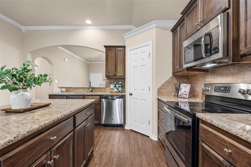 905 Heston Circle, Robinson TX 76706 - Photo 10