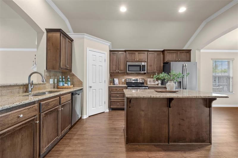905 Heston Circle, Robinson TX 76706 - Photo 8