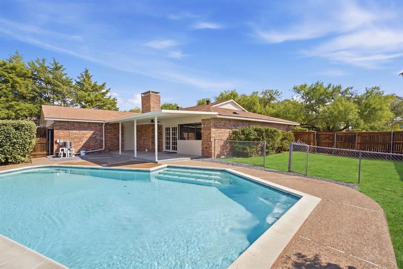 4610 Alamo Court, Grand Prairie TX 75052 - Photo 3