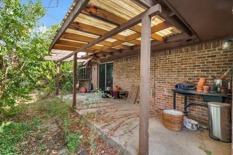 1007 Field Crest Court, Arlington TX 76012 - Photo 24