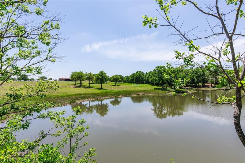 2043 Huddleston Road, Sunset TX 76270 - Photo 23