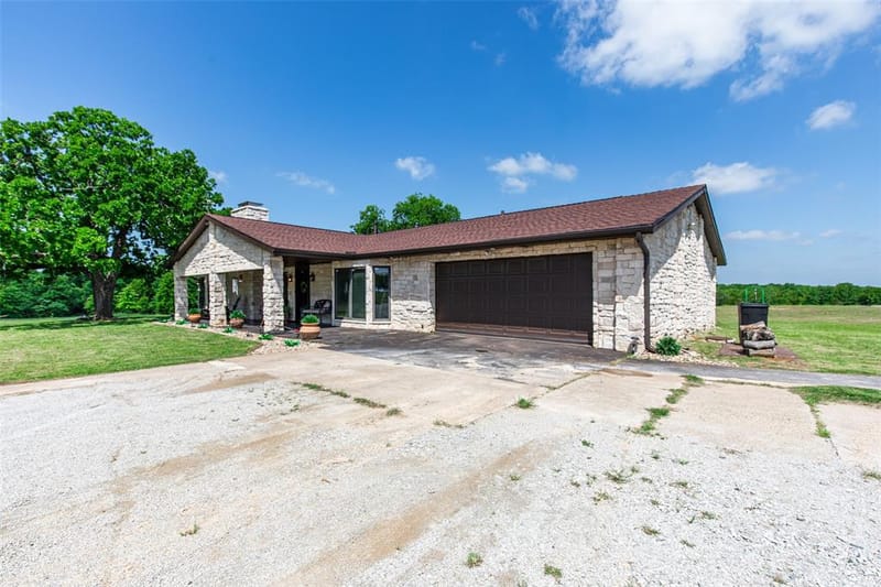 2043 Huddleston Road, Sunset TX 76270 - Photo 22