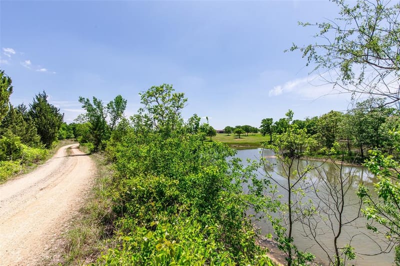 2043 Huddleston Road, Sunset TX 76270 - Photo 24