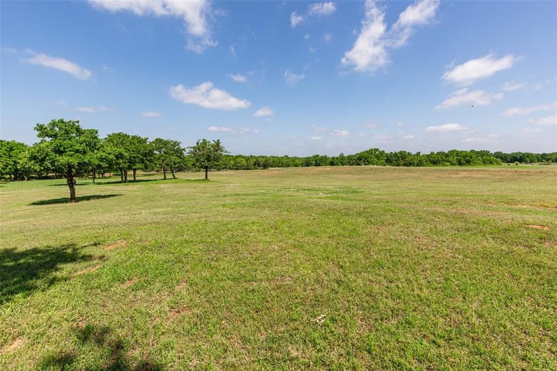 2043 Huddleston Road, Sunset TX 76270 - Photo 35