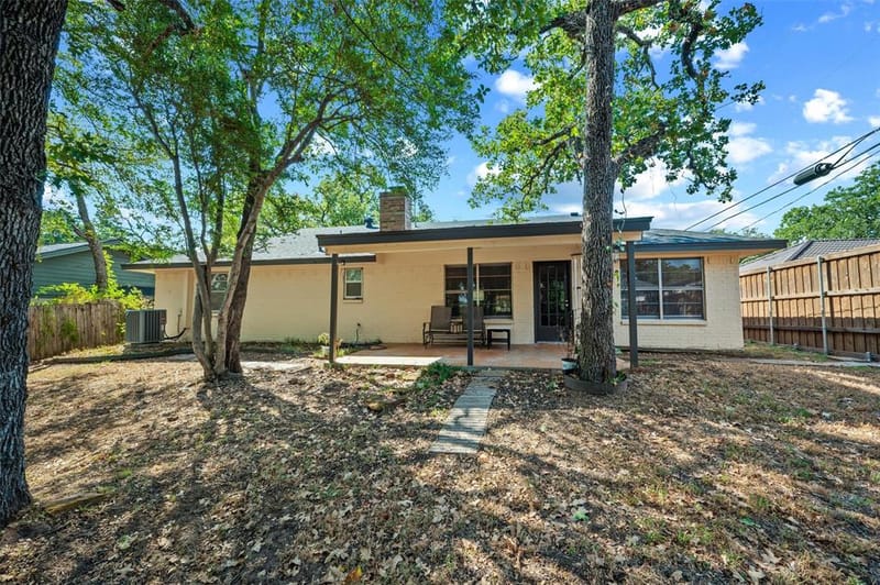 608 Ridgewood Circle, Hurst TX 76054 - Photo 33