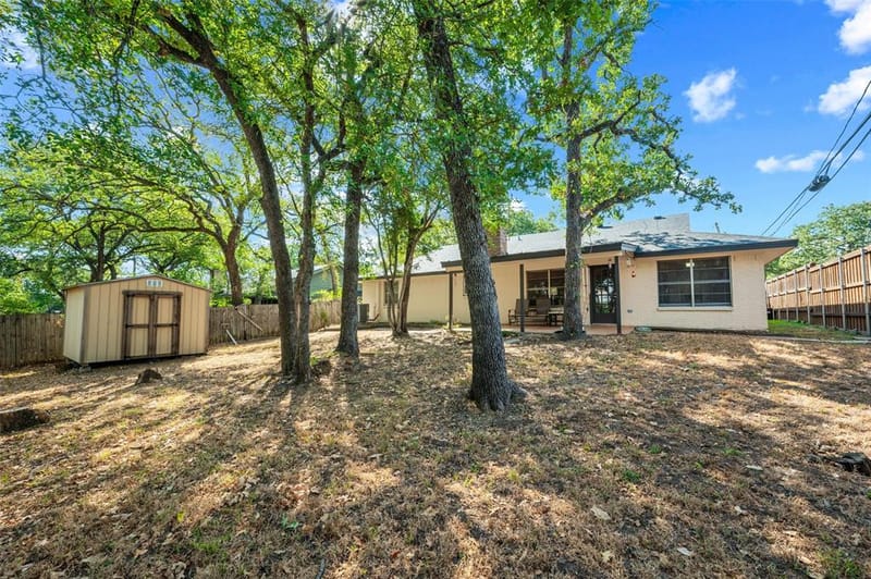 608 Ridgewood Circle, Hurst TX 76054 - Photo 31