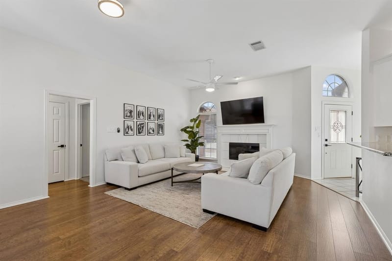 3115 Sandcastle Trail, Arlington TX 76012 - Photo 4