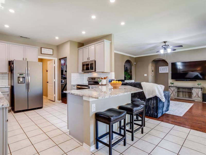 660 Chestnut Lane, Saginaw TX 76179 - Photo 8