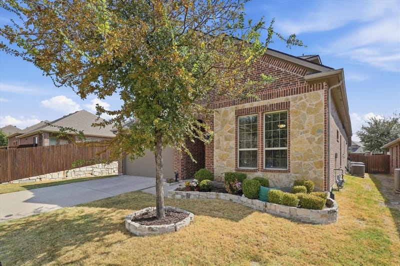 10701 Galveston Place, McKinney TX 75071 - Photo 4