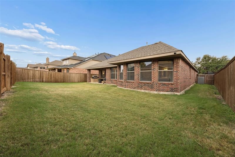 2723 Ponce De Leon, Grand Prairie TX 75054 - Photo 32