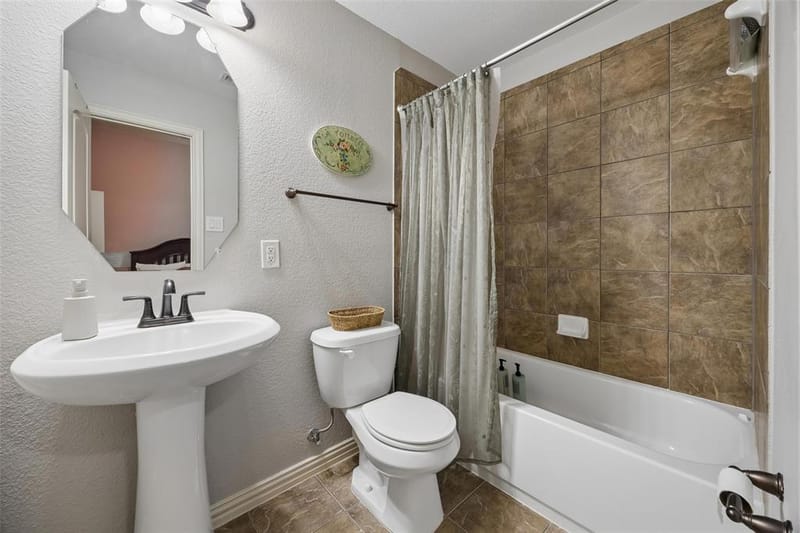 2723 Ponce De Leon, Grand Prairie TX 75054 - Photo 24