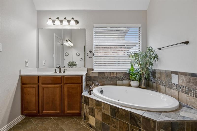 2723 Ponce De Leon, Grand Prairie TX 75054 - Photo 21