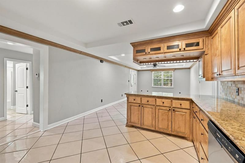 424 W Sears Street, Denison TX 75020 - Photo 11