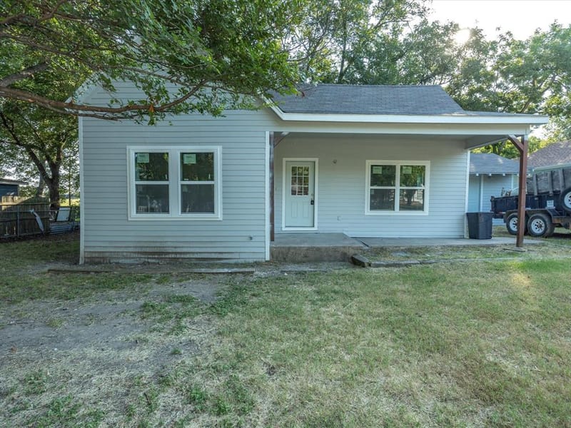 1106 N McKinney Street, Ennis TX 75119 - Photo 7