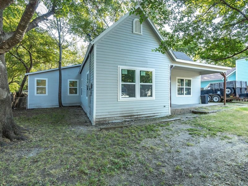 1106 N McKinney Street, Ennis TX 75119 - Photo 9