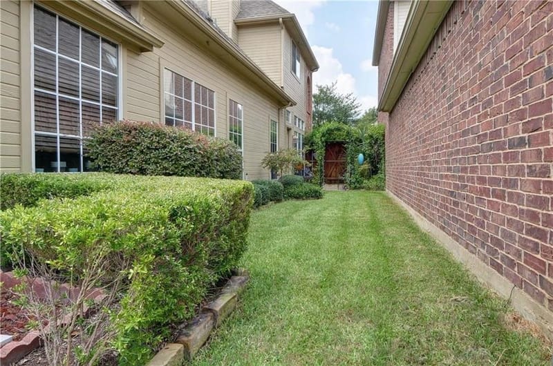 8626 Forest Glen Drive, Irving TX 75063 - Photo 10