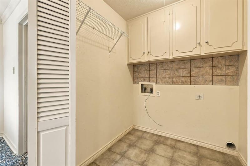 9639 Brentgate Drive, Dallas TX 75238 - Photo 8
