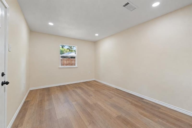 101 Myers Avenue, Cleburne TX 76033 - Photo 14