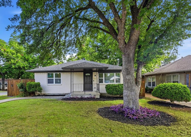 523 Martinique Avenue, Dallas TX 75223 - Photo 3