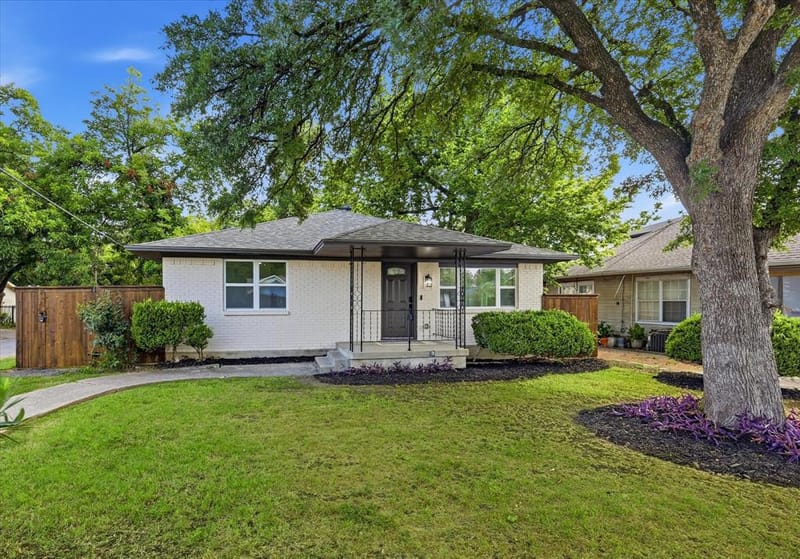 523 Martinique Avenue, Dallas TX 75223 - Photo 4