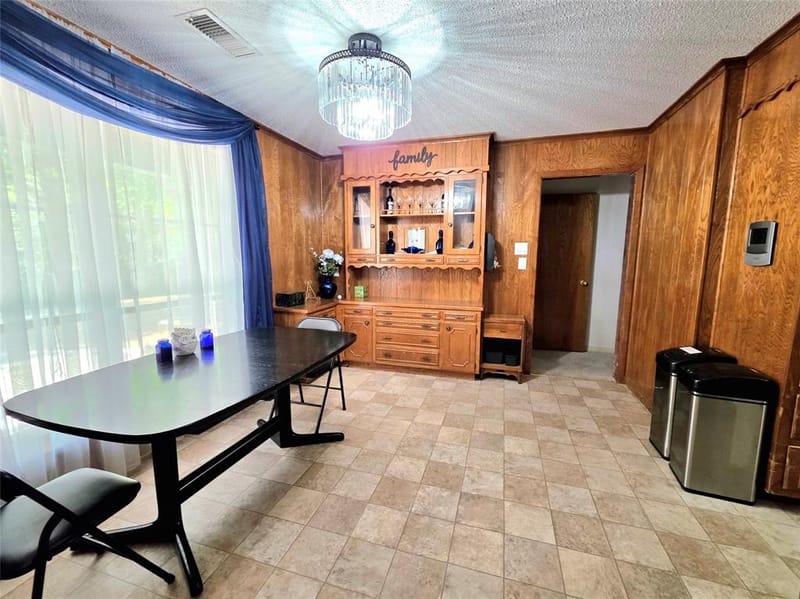4620 Starlight Drive, Haltom City TX 76117 - Photo 12