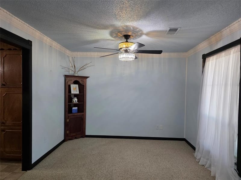 4620 Starlight Drive, Haltom City TX 76117 - Photo 7
