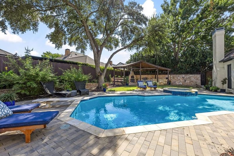 17632 Harbord Oaks Circle, Dallas TX 75252 - Photo 32