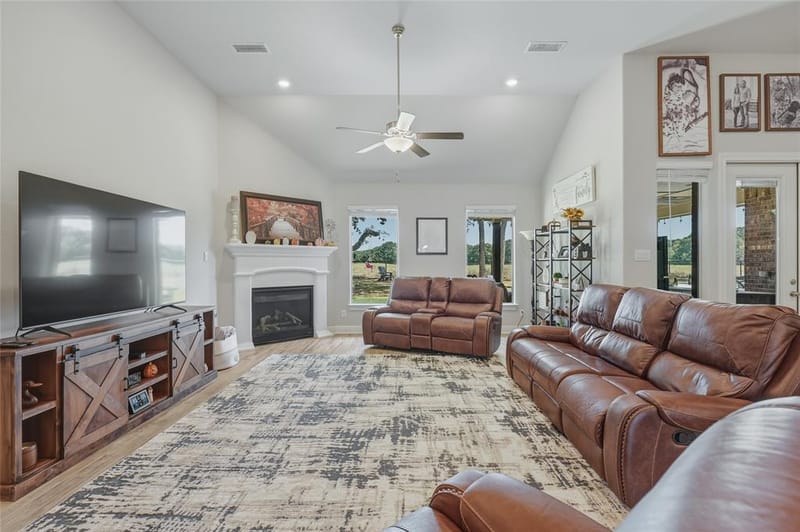 107 Willow Oak Drive, Krugerville TX 76227 - Photo 6