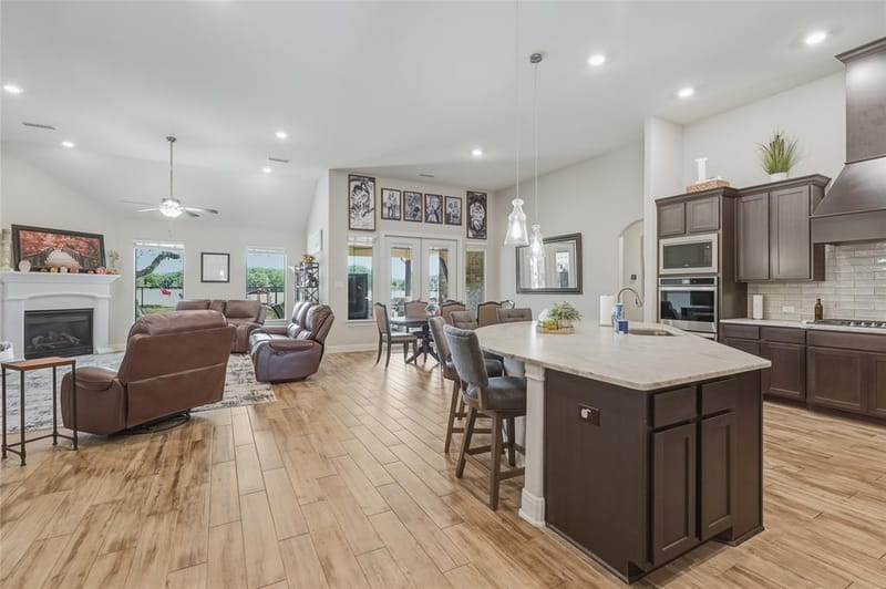 107 Willow Oak Drive, Krugerville TX 76227 - Photo 5