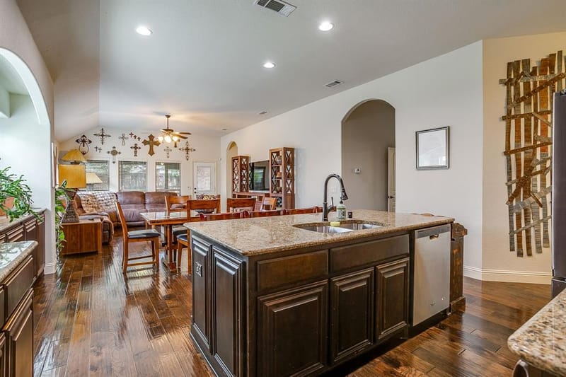 1169 Spring Cress Drive, Burleson TX 76028 - Photo 9