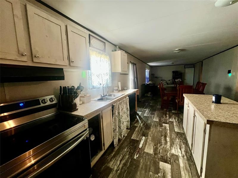 806 S 3rd Street # 6, Grandview TX 76050 - Photo 27