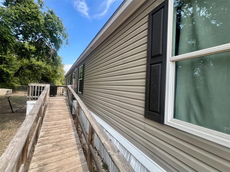 806 S 3rd Street # 6, Grandview TX 76050 - Photo 12