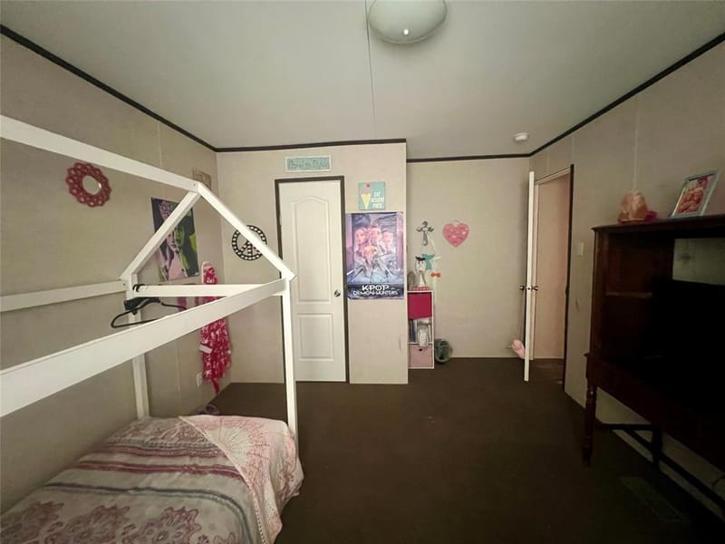 806 S 3rd Street # 6, Grandview TX 76050 - Photo 22