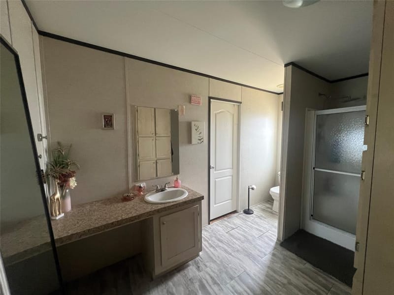 806 S 3rd Street # 6, Grandview TX 76050 - Photo 20