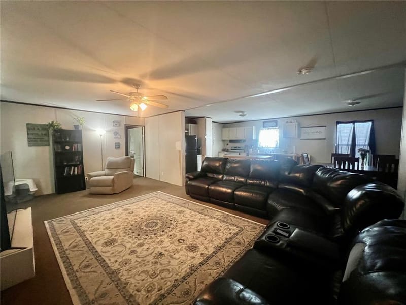 806 S 3rd Street # 6, Grandview TX 76050 - Photo 10